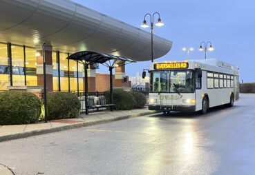 Lextran Route 8 - Versailles Road Bus stopped at Blue Grass Airport
